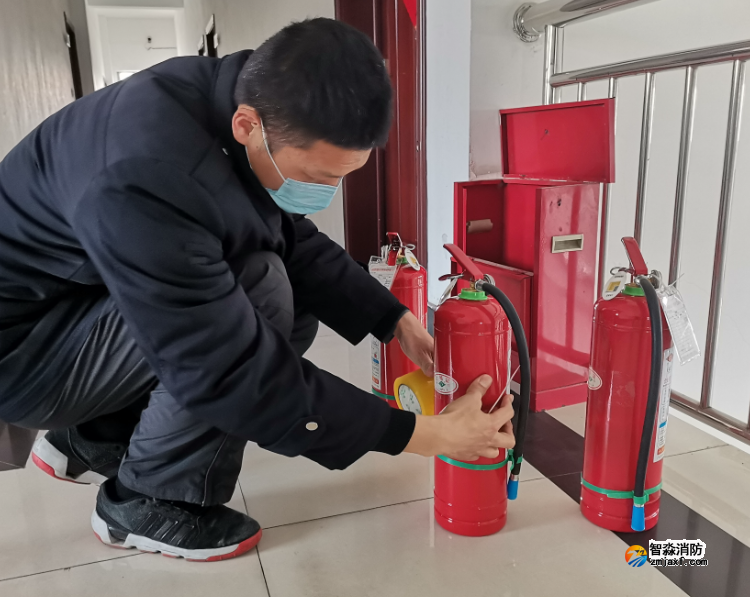 危化品厂房、仓库的灭火器检修：是否需要每年一检？